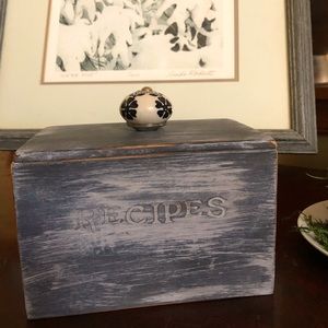 Distressed Wood Recipe Box
